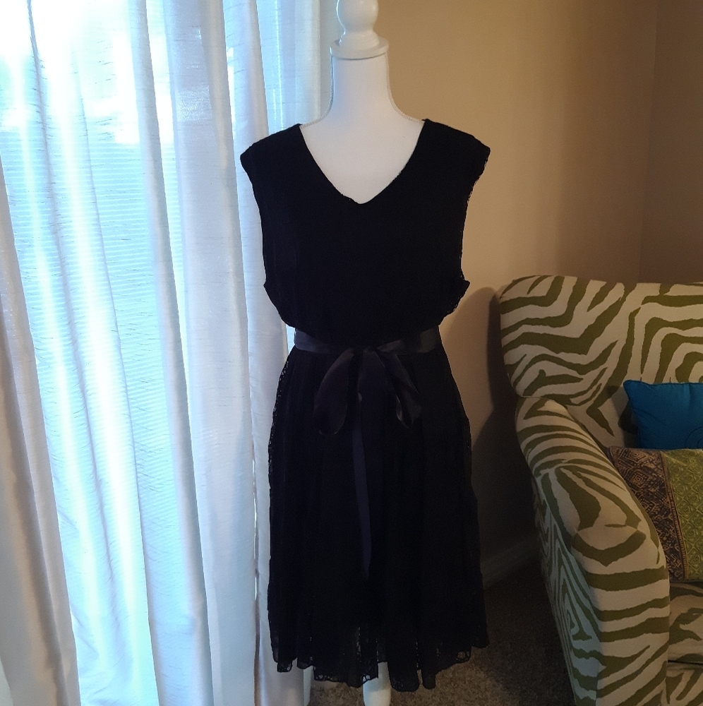 Black lace short sleeve dress with ruffles & belt